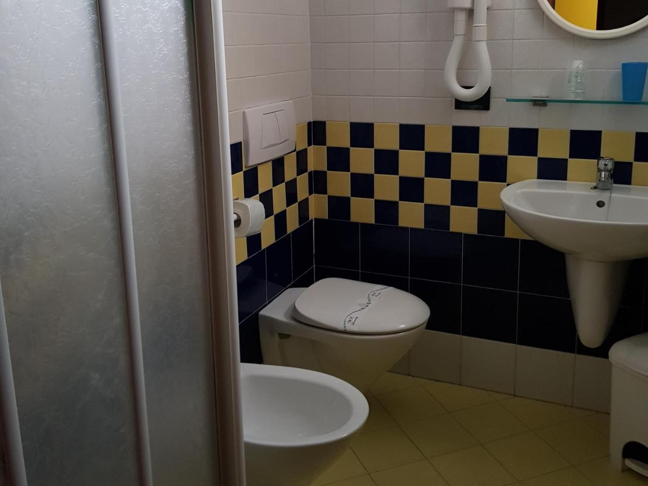 Hotel Beppe Римини Екстериор снимка